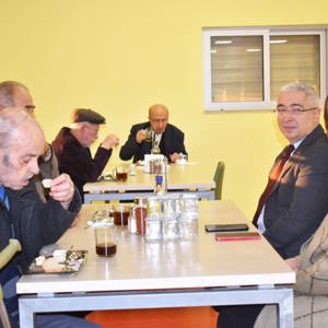İl Müdürümüz Faruk UYSAL, Hasan Öztimur Huzurevi’ni ziyaret ederek kıymetli büyüklerimizle bir araya geldi - fotoğraf 4
