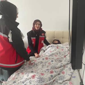 SUNGURLU SOSYAL HİZMET MERKEZİMİZİN EVLİLİĞİNDE 42 YILI TAMAMLAMIŞ AİLEMİZE ZİYARET - fotoğraf 3