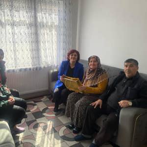 SUNGURLU SOSYAL HİZMET MERKEZİMİZİN EVLİLİĞİNDE 42 YILI TAMAMLAMIŞ AİLEMİZE ZİYARET - fotoğraf 4
