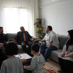 Koruyucu Aile Yanındaki Çocuğumuza Sünnet Ziyareti. - fotoğraf 2