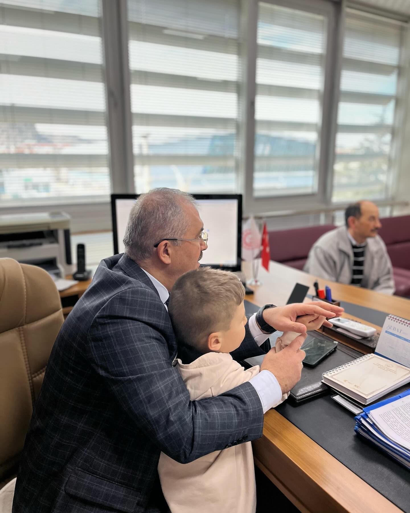 Bir çocuğa verilebilecek en güzel hediye, Ailedir.