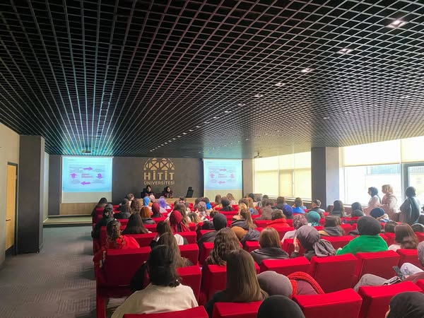 SUNGURLU MYO ÖĞRENCİLERİNE 6284 SAYILI KANUN VE KADINA YÖNELİK ŞİDDETLE MÜCADELE EĞİTİMİ