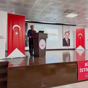 Vatandaşlarımız İçin 'Nitelikli İnsan, Huzurlu Aile ve Güçlü Toplum’ Konulu Seminer Düzenlendi - fotoğraf 7