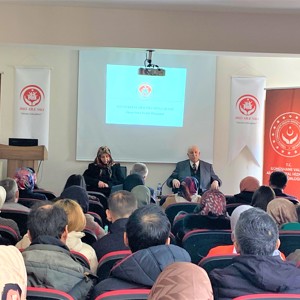 “Türkiye Aile Söyleşileri” kapsamında “İlham Veren Evlilik Hikayeleri” konulu söyleşi gerçekleştirildi! - fotoğraf 2
