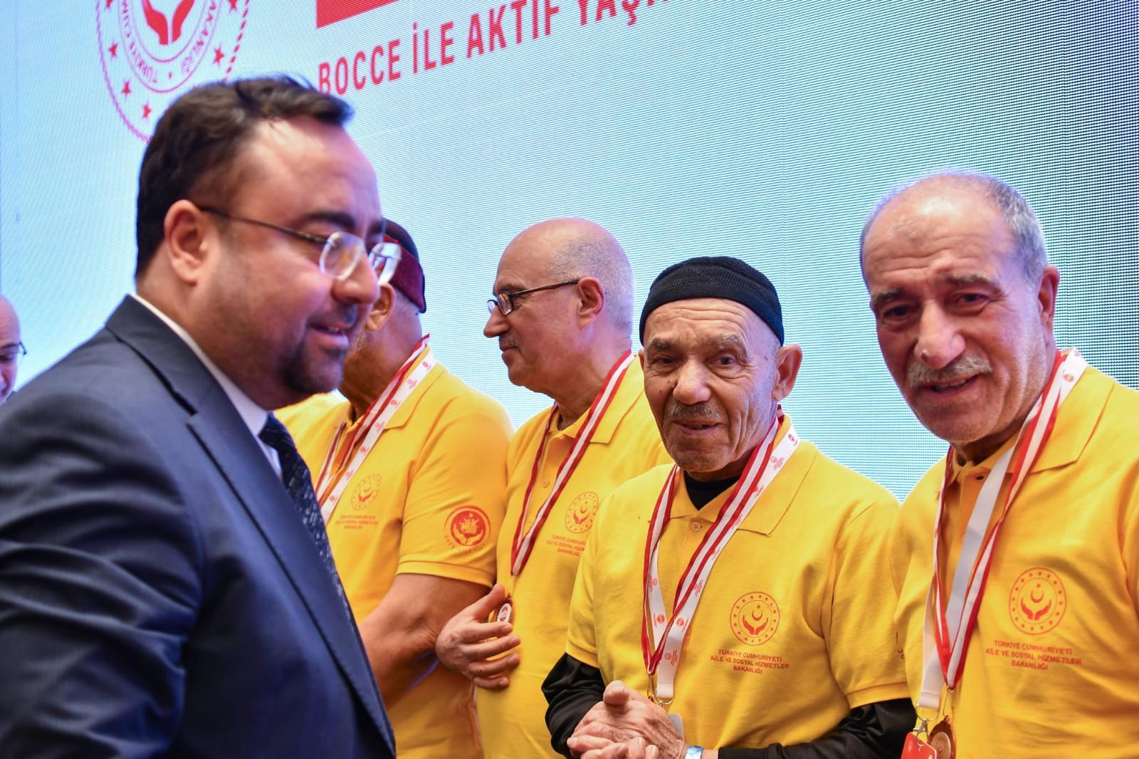 🏆Aile Yılında Bileklerinin Gücüyle Yetişkin Gençlerimiz Aksaray’ı Zirveye Taşıdı! - fotoğraf 5