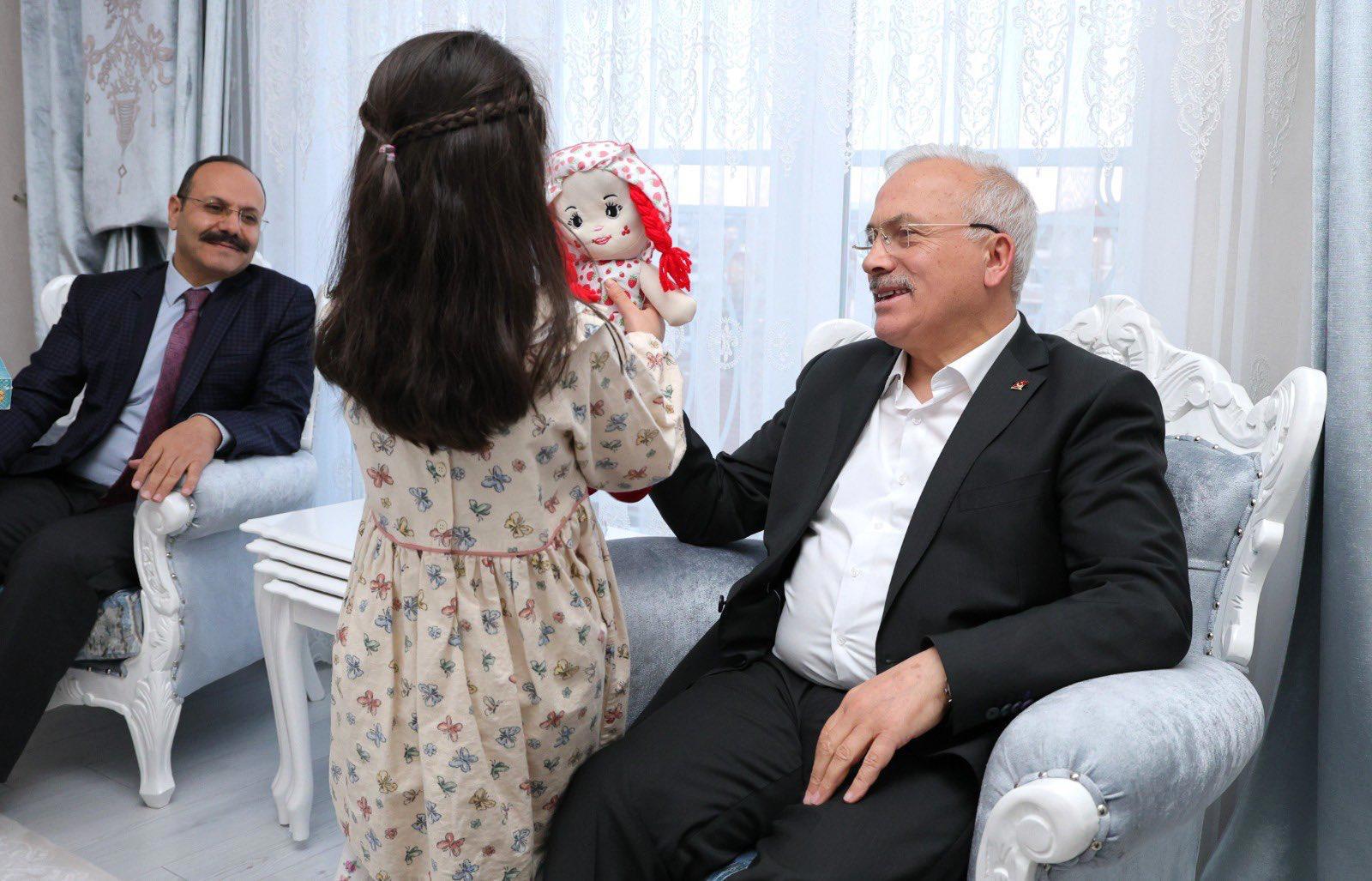 “AİLE YILINDA: HER ÇOCUĞUN MUTLAKA SICAK BİR AİLESİ, HUZURLU BİR YUVASI OLMALI” - fotoğraf 4