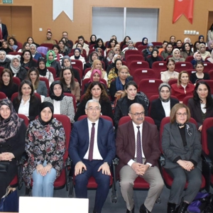 Kadının Gücüyle Güçlenen Toplum: Aile Yılı Söyleşisi Gerçekleştirildi - fotoğraf 2