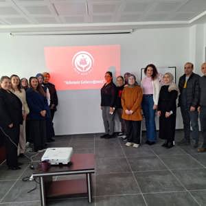 8 Mart Dünya Kadınlar Günü Kapsamında Aile ve Kadının Güçlendirilmesine Yönelik Eğitim ve Farkındalık Çalışmaları Gerçekleştirildi - fotoğraf 6