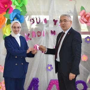 İl Müdürümüz Faruk UYSAL ve İl Müdür Yardımcımız Celal Sönmez Gündüzlü Bakım Merkezi’ni ziyaret ederek hizmetleri yerinde inceledi.  - fotoğraf 2