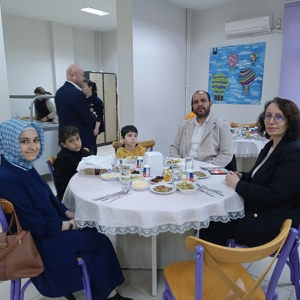 10 Mart Uluslararası Kadın Hakimler Günü kapsamında, Ovaakça Çocuk Evleri Sitesi’nde kadın hâkimlerimizin onuruna bir iftar programı düzenlendi.  - fotoğraf 4