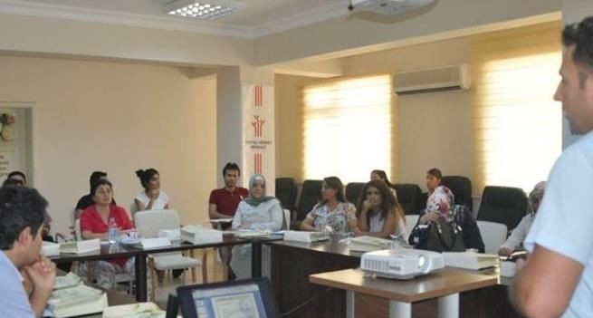 Batman'da Evlilik Öncesi Eğitim Programı kapsamında 25 kişiye eğitici eğitim verildi.