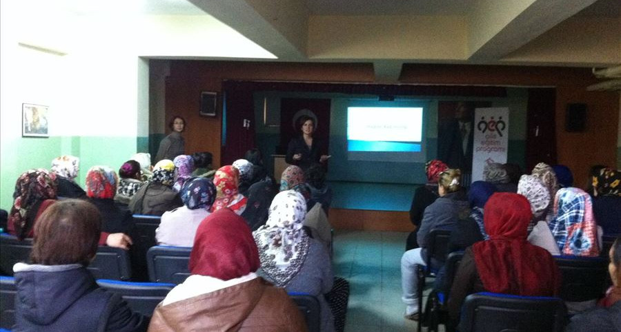 Edirne'de 60 kişiye "Madde Bağımlılığından Korunma" semineri verildi.