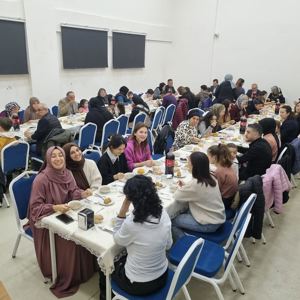 İl Müdürümüz Bilal Erdoğan, Çocukevleri Sitesi’nde Çalışma Arkadaşlarımız ve Aileleri İçin Düzenlenen İftar Programına Katıldı - fotoğraf 4