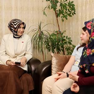 Sayın Valimiz Doç. Dr. Kübra Güran Yiğitbaşı’yla birlikte Gazi olan Bayram Bayraktar ve güzel ailesiyle, evlatlarıyla bir araya geldik. - fotoğraf 1