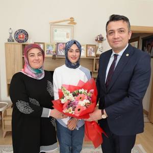 8 Mart Dünya Kadınlar Günü’nde Vali Vekili Mehmet Keklik ve İl Müdürümüz Bilal Erdoğan'dan ziyaret. - fotoğraf 4
