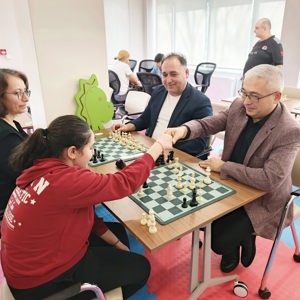 Özne Çocuk Yaşam Merkezi'nde Satranç Turnuvası Heyecanı - fotoğraf 2
