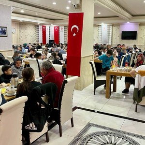 ‘Yetim Gülerse Dünya Güler’ - fotoğraf 3