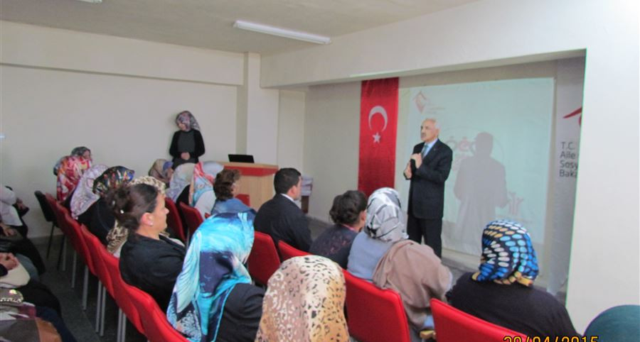 Rize'de Aile Eğitim Programı kapsamında "Engelli Hasta Bakımı" eğitimi verildi.