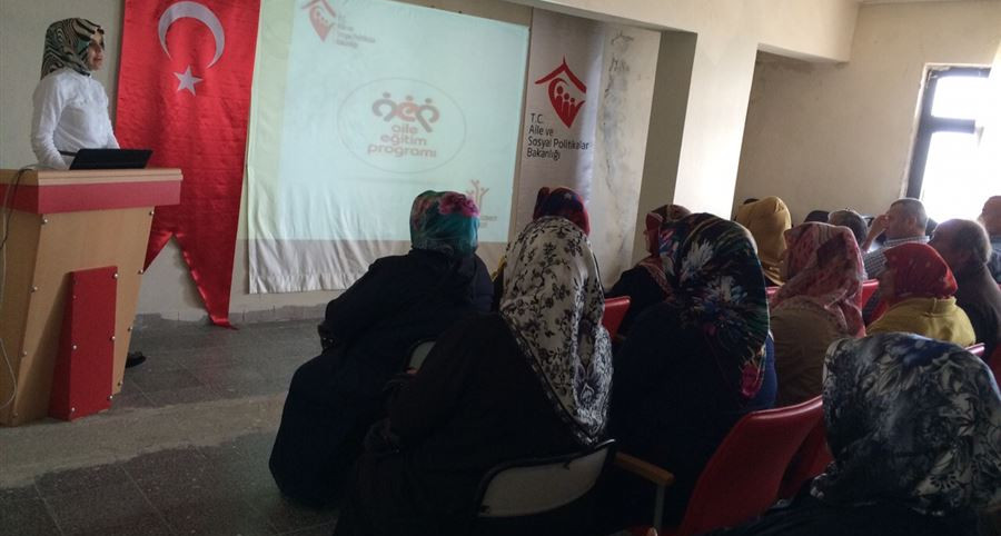 Rize'de Aile Eğitim Programı çerçevesinde "Engelli Hasta Bakımı" eğitimi verildi.