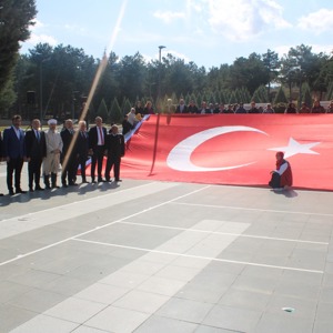 18 MART ÇANAKKALE ZAFERİ'nin 110. YIL DÖNÜMÜNDE ŞEHİTLİK ZİYARETİ - fotoğraf 5