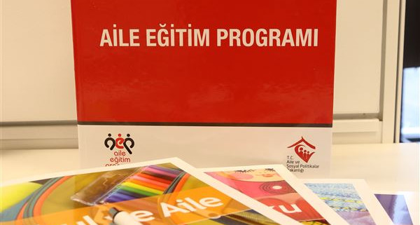 Rize'de Aile Eğitim Programı çerçevesinde "Engelli ve Hasta Bakımı" eğitimi verildi.