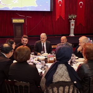 Çanakkale Ruhuyla, Vatan Kahramanlarımıza Minnetle iftar Sofrasında Bir Araya Geldik - fotoğraf 1