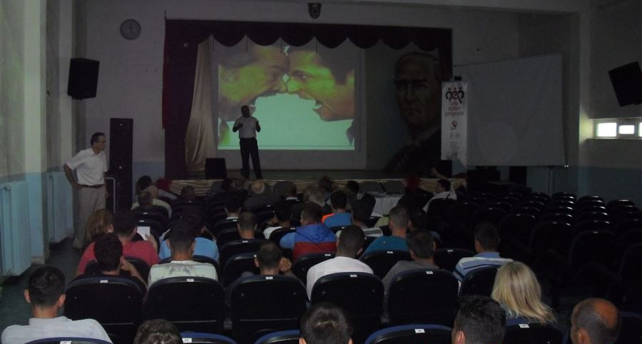 Sinop'ta Aile Eğitim Programı kapsamında 57 katılımcının eğitim alması sağlandı.