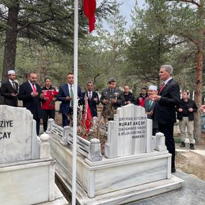 18 Mart Çanakkale Zaferi ve Şehitleri Anma Günü kapsamında aziz şehitlerimizin kabirlerini ziyaret ettik! - fotoğraf 3