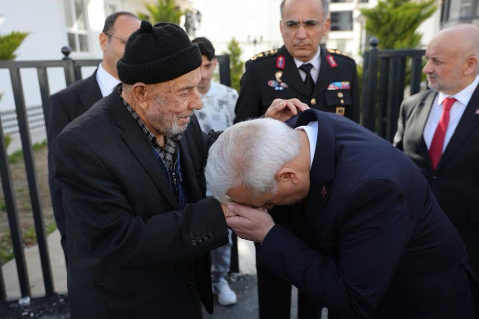 Aile Yılında Şehit Ailelerimize Ahde Vefa Ziyaretleri - fotoğraf 5