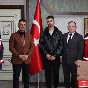 2025 Aile Yılı Kapsamında, Korunma ve Bakım Altında Yetişen ve Devlet Kadrolarına Atanan Gençlerimize Yönelik "Bakım Sonrası Rehberlik ve İzleme" Pilot İl Uygulaması Ziyaretleri - fotoğraf 4
