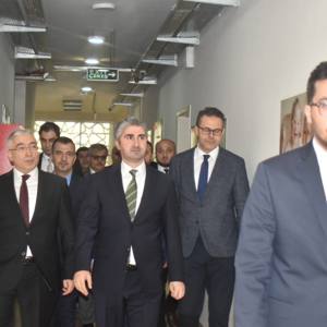 Bakan Yardımcımız Sn. Zafer Tarıkdaroğlu, Sosyal Hizmet Merkezimizi Ziyaret Etti - fotoğraf 4