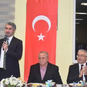 "Biz Büyük Bir Aileyiz": Ramazan Sofrasında ve Huzurevinde Sıcak Buluşma - fotoğraf 6