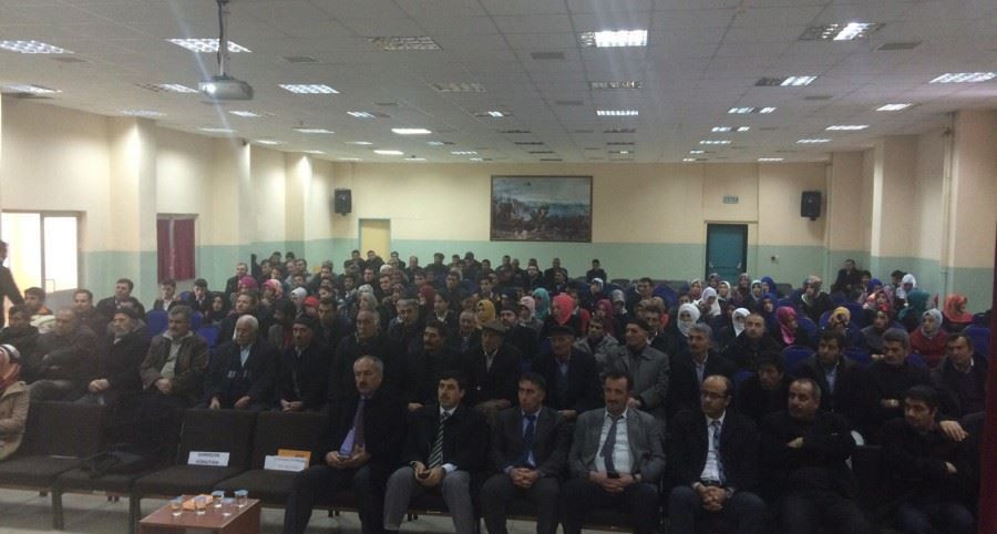 Erzurum'da 170 kişiye "Aile İçi İletişim", "Okul ve Aile" eğitimi verildi.