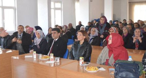 Ankara’da Aile Eğitim Programı (AEP) kapsamında 250 kişiye eğitim verildi.