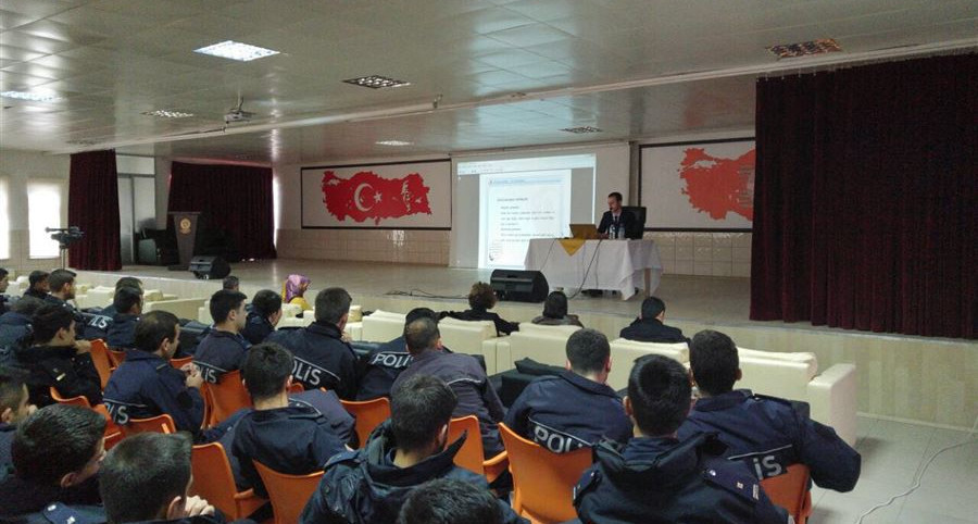 Kastamonu’da Evlilik Öncesi Eğitim Programı kapsamında 323 Polis Meslek Yüksekokulu Öğrencisine eğitim verildi.
