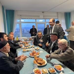 KIYMETLİ BÜYÜKLERİMİZLE İFTAR SOFRASINDA BULUŞTUK - fotoğraf 2