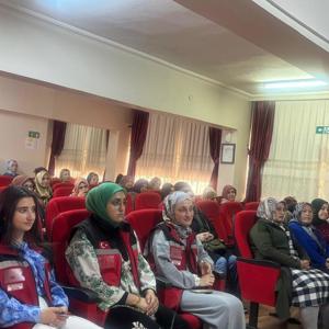  ‘Geleneğimiz, İnancımız ve Değerlerimizin Muhafazası İçin Ailemiz’ Söyleşisi - fotoğraf 1