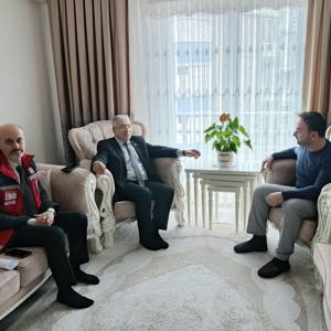 İl Müdürümüz Faruk Uysal, 2025 Aile Yılı ve Ramazan Ayı vesilesiyle Gürsu ilçesinde ziyaretler gerçekleştirdi - fotoğraf 3