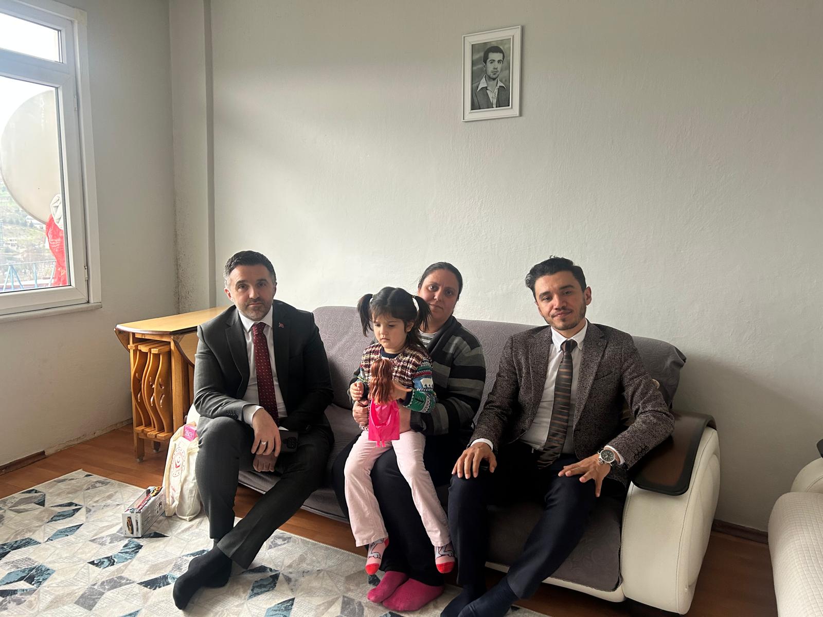 İl Müdürümüz Sn. Ömer TURAN, Kağıthane ilçemizde ikamet eden Evde Bakım hizmeti alan Sn. Azize ŞAHİN ve ailesine ziyaret gerçekleştirilmiştir.