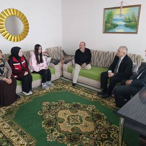 İl Müdürümüz Faruk Uysal, 2025 Aile Yılı Kapsamında Ramazan Ayı Vesilesiyle İnegöl İlçesinde Hane Ziyaretleri Gerçekleştirdi - fotoğraf 8