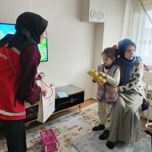 İl Müdürümüz Faruk Uysal, 2025 Aile Yılı Kapsamında Ramazan Ayı Vesilesiyle İnegöl İlçesinde Hane Ziyaretleri Gerçekleştirdi - fotoğraf 3