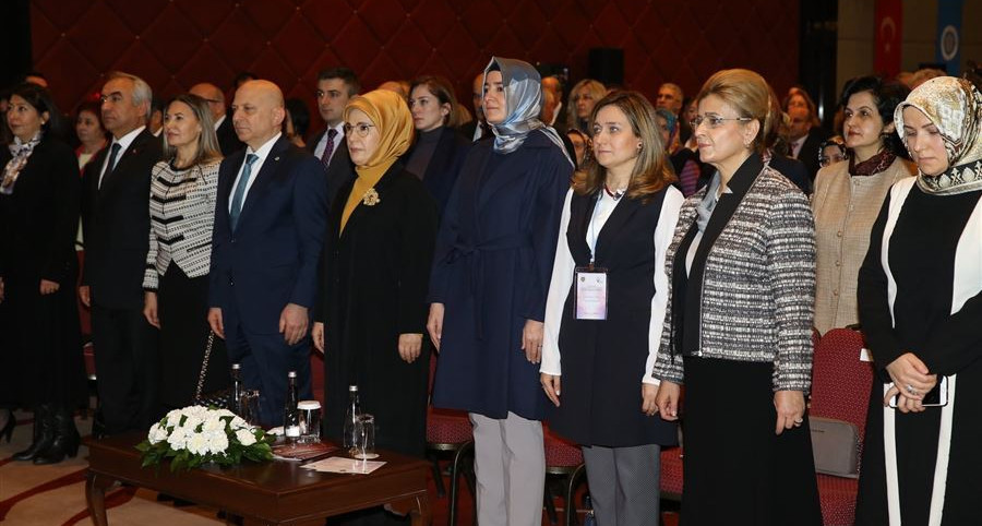 ''Çok geç olmadan, zincirin halkaları eksilmeden genç kuşakları yaşlılarla buluşturmalı, etkili ilişkiler tesis etmeliyiz"