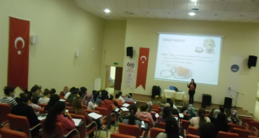 Aksaray'da Aile Eğitim Programı (AEP) kapsamında 2016 yılı içerisinde bin 824 kişiye eğitim verildi.