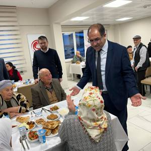 Kıymetli Büyüklerimi İle İftar Sofrasında Buluştuk - fotoğraf 3