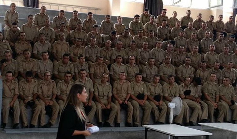 Hatay'da 1044 Askere Evlilik Öncesi Eğitimi Verildi.