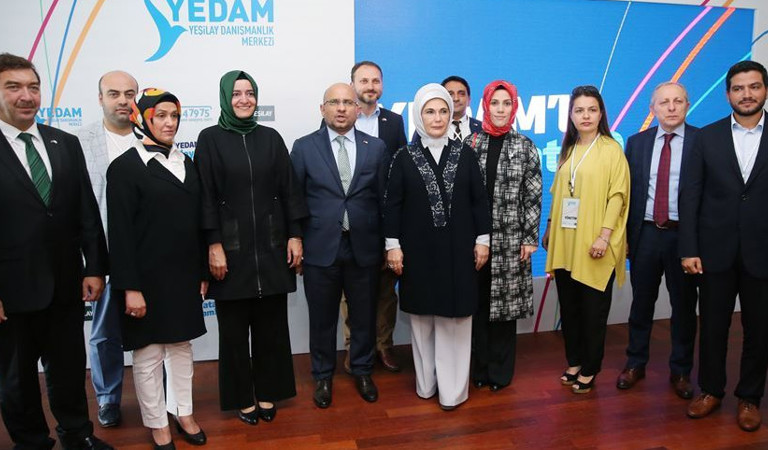"Yeşilay, bağımlılıklarla mücadelede büyük bir başarı elde etti. Ülkemizin bu alanda ortaya koyduğu karneye önemli bir katkı sağladı"