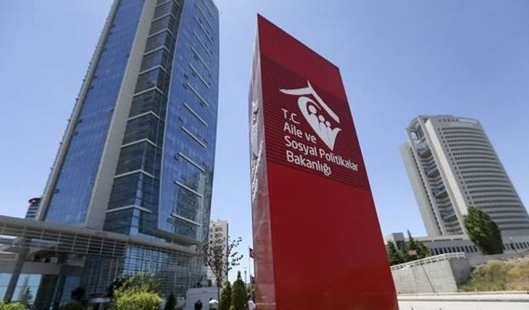 "Ailelerin çocuklarını emanet edeceği özel kreş, gündüz bakımevi ve özel çocuk kulüplerinin resmi kurumlara bağlı olup olmadığının iyi araştırılması gerekiyor"