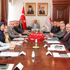 Kadına Yönelik Şiddetle Mücadele İl Koordinasyon İzleme ve Değerlendirme Komisyonu Toplantısı” gerçekleştirildi.  - fotoğraf 1