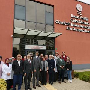 Bakanlık Yetkililerimizle Birlikte Celal Sönmez Bakım Merkezine Ziyaret Gerçekleştirdik - fotoğraf 10