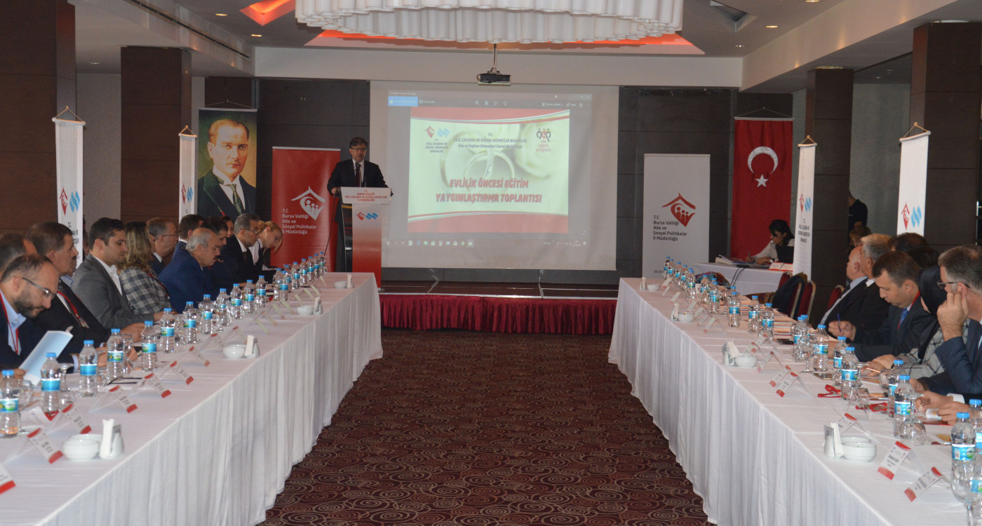 “Evlilik Öncesi Eğitim 2017-2018 Yaygınlaştırma Projesi” kapsamında yapılan programların on yedincisi Bursa’da gerçekleştirildi